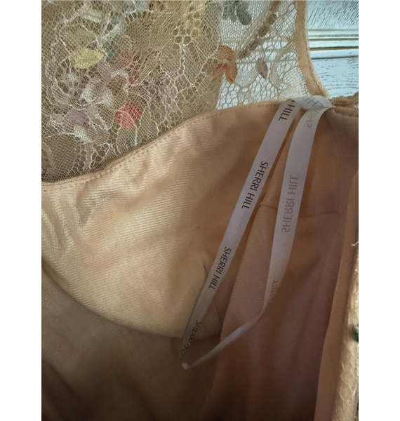 Платье • SHERRI HILL • Песочный