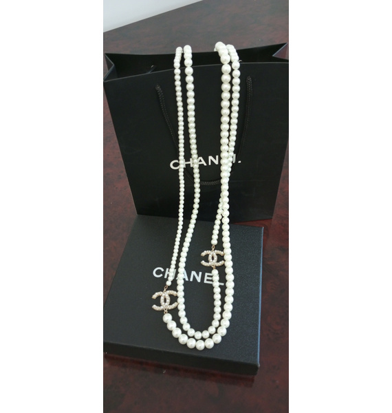Бусы • Chanel • Белый