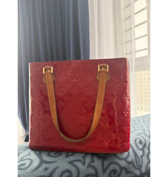 Сумка • Louis Vuitton • Красный
