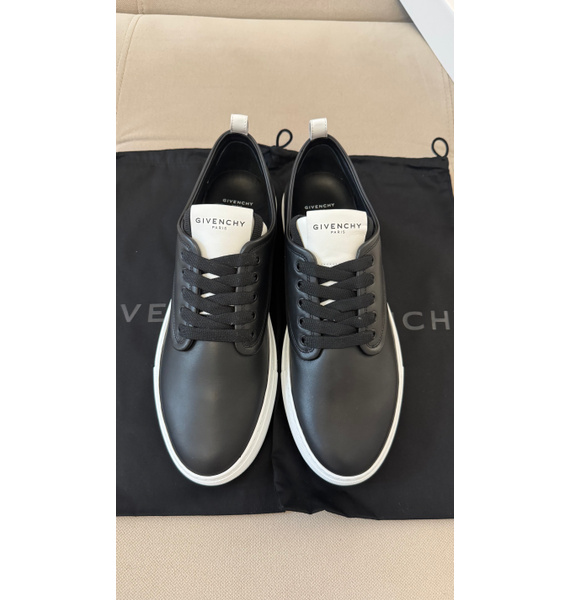 Кроссовки • Givenchy • Черный
