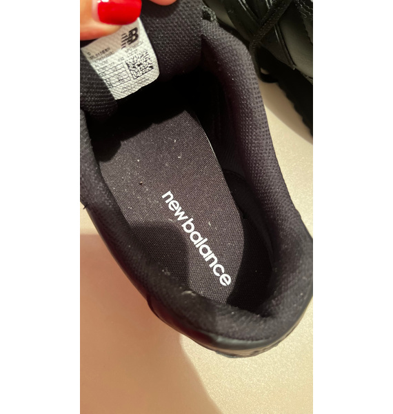 Кроссовки • New Balance • Черный