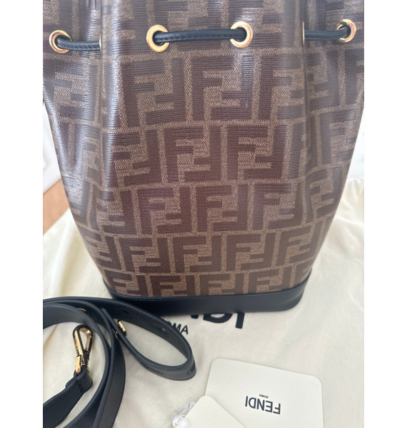 Сумка • Fendi • Коричневый