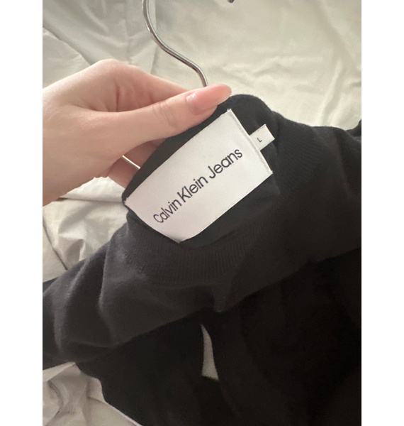 Свитер • Calvin Klein Jeans • Черный