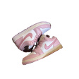 Кроссовки • Nike • Розовый