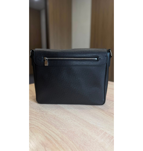 Сумка • Louis Vuitton • Черный