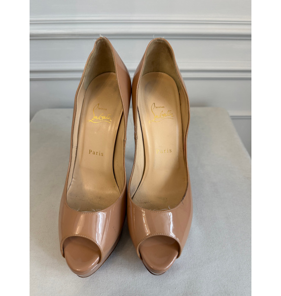 Туфли • Christian Louboutin • Бежевый
