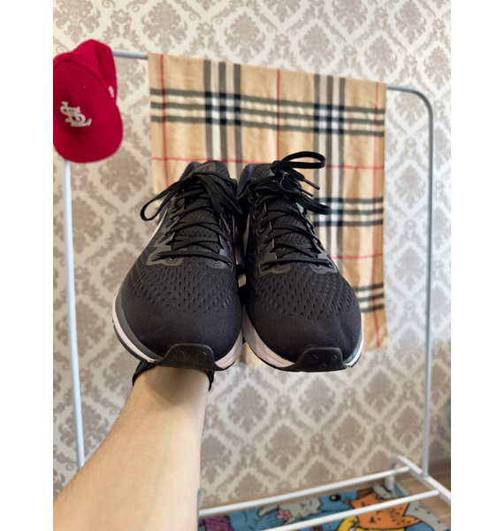 Кроссовки • Nike • Черный