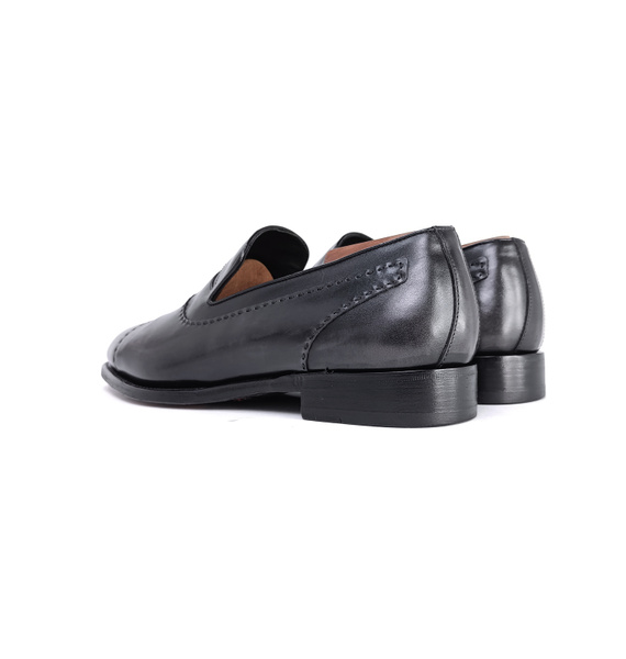 Лоферы • Brioni • Черный