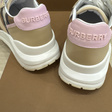 Кроссовки • Burberry • Другое