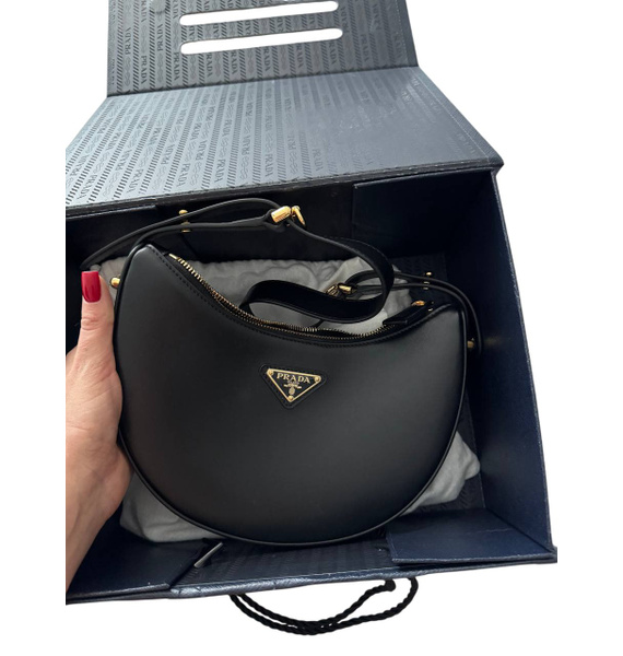 Сумка • Prada • Черный