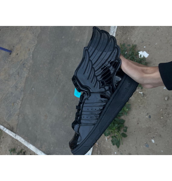 Кроссовки • adidas • Черный