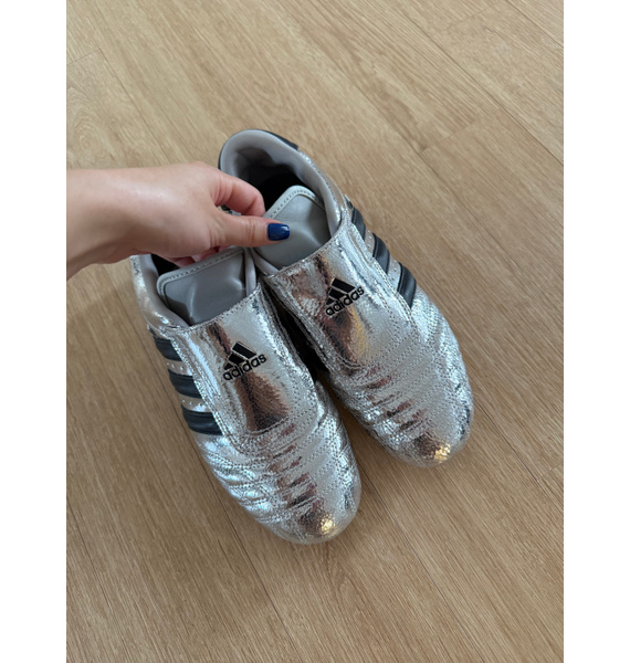 Кроссовки • adidas • Серебряный