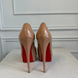 Туфли • Christian Louboutin • Бежевый