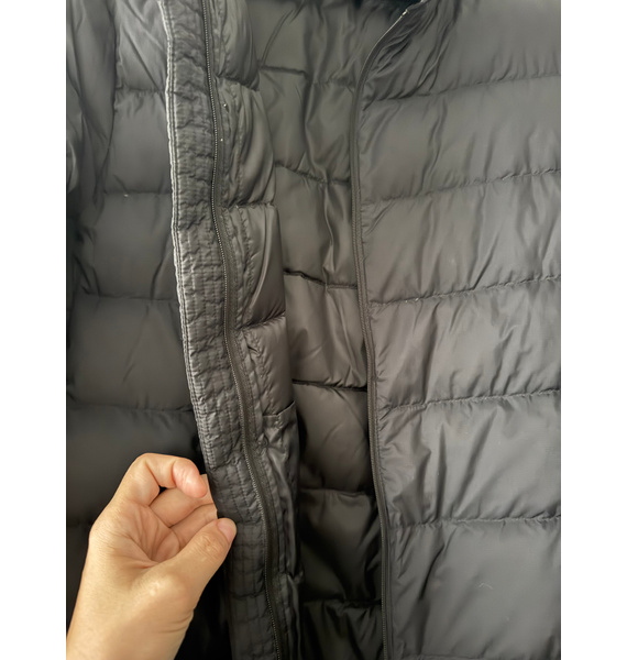 Куртка • UNIQLO • Черный