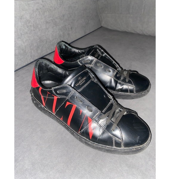 Кроссовки • Valentino • Черный