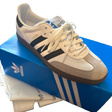 Кроссовки • adidas • Белый