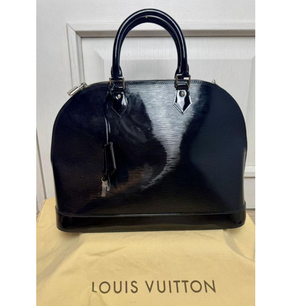 Сумка • Louis Vuitton • Черный