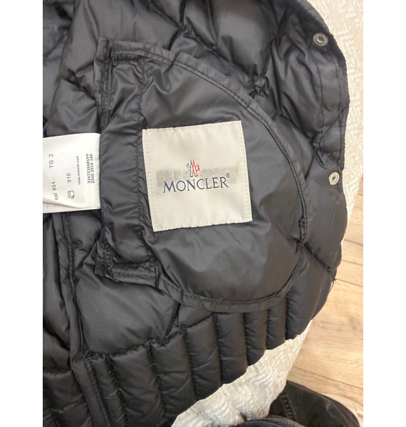 Ветровка • Moncler • Черный