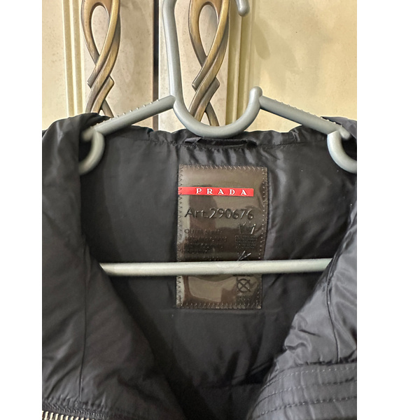 Куртка • Prada • Черный