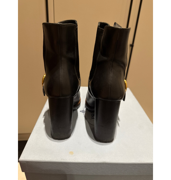 Ботинки • Prada • Черный