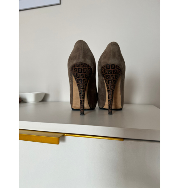 Туфли • Fendi • Коричневый