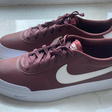 Кроссовки • Nike • Бордовый