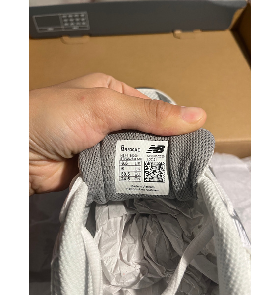 Кроссовки • New Balance • Белый
