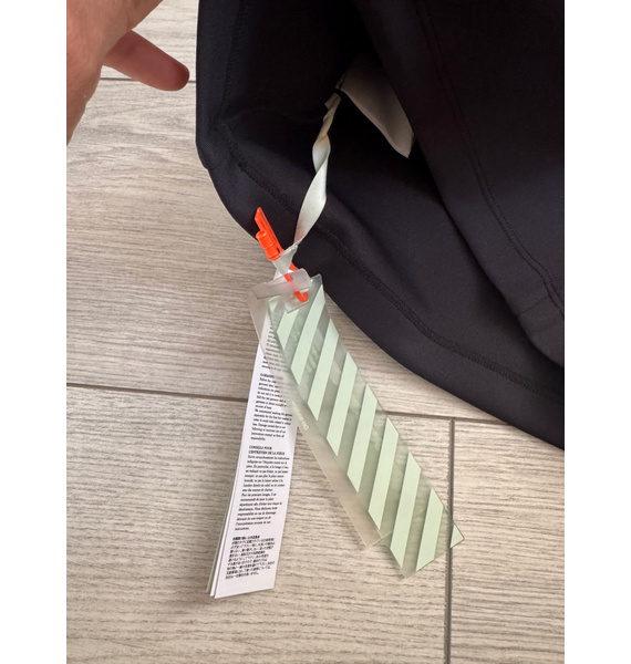 Футболка • Off-White • Черный