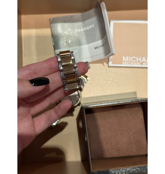Часы • Michael Kors • Золотой
