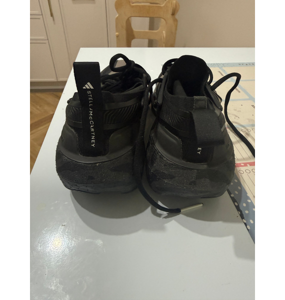 Кроссовки • adidas by Stella McCartney • Черный