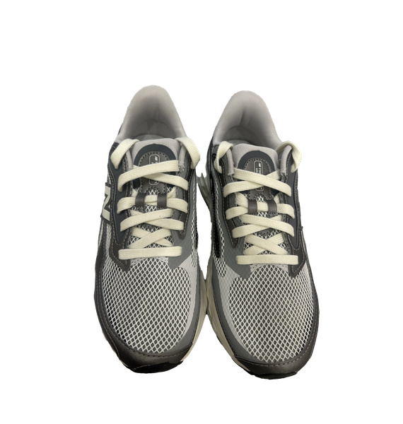 Кроссовки • New Balance • Серый