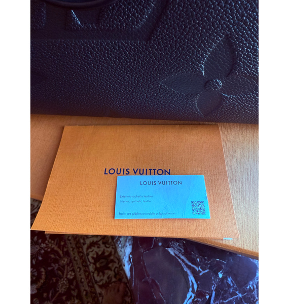 Сумка • Louis Vuitton • Черный