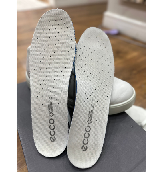 Кроссовки • ecco • Белый