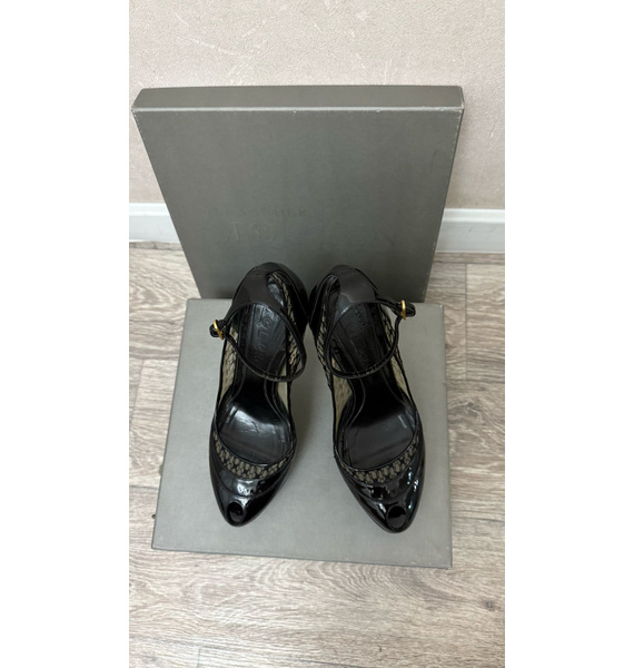 Туфли • Alexander McQueen • Черный