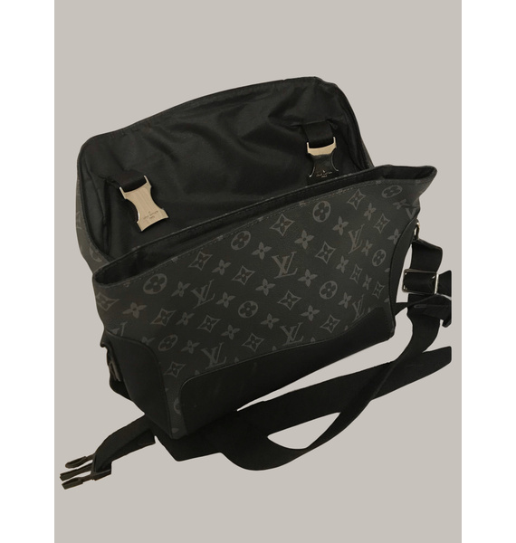 Сумка • Louis Vuitton • Черный