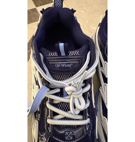 Кроссовки • Off-White • Голубой