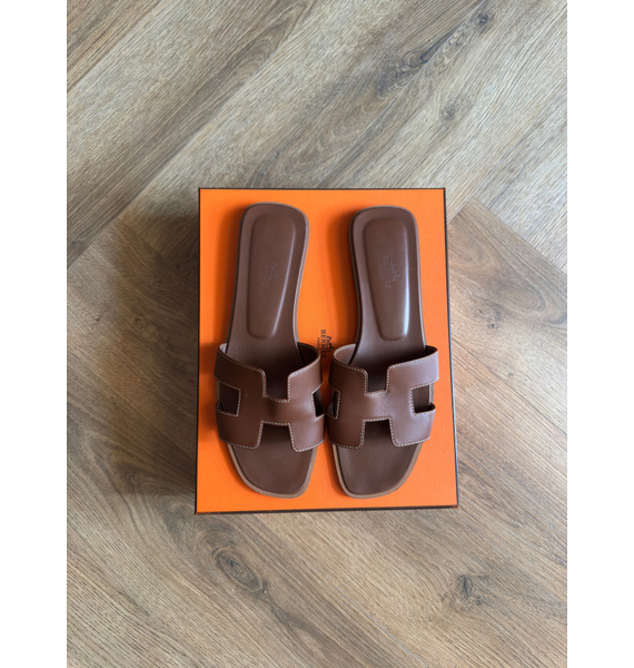 Шлепки • Hermès • Коричневый