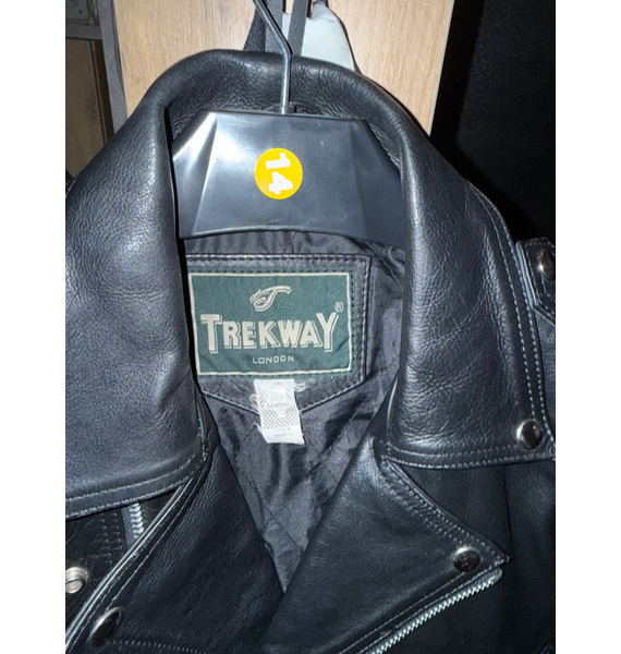 Куртка • Trekway • Черный