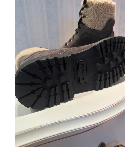 Ботинки • Moncler • Хаки