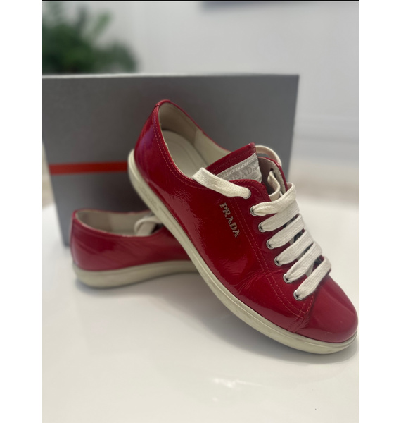 Кеды • Prada • Красный