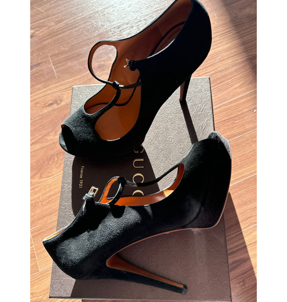 Босоножки • Gucci • Черный
