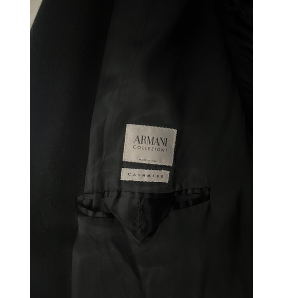 Пальто • Armani Collezioni • Черный