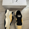 Кроссовки • PUMA • Бежевый