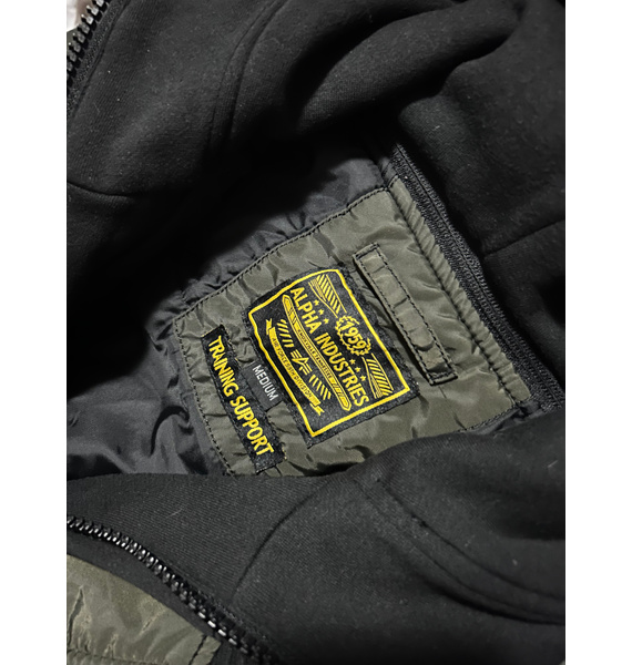 Бомбер • Alpha Industries • Зеленый