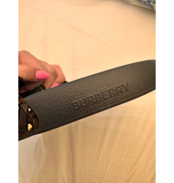 Шлёпанцы • Burberry • Коричневый