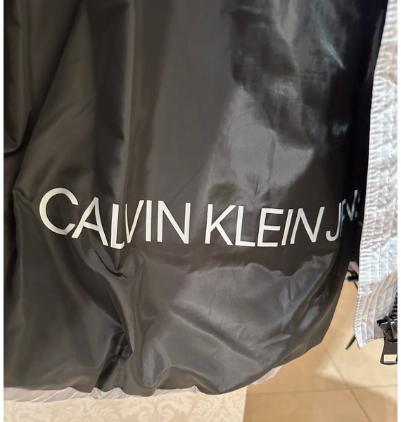 Куртка • Calvin Klein • Другое