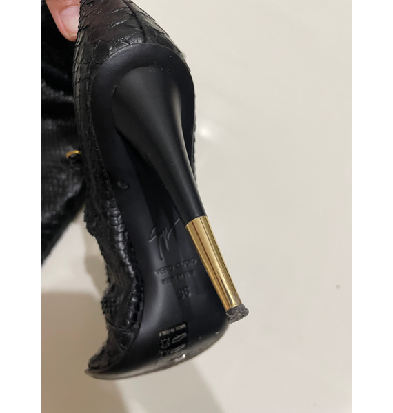 Ботфорты • Giuseppe Zanotti • Черный