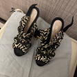 Босоножки • Fendi • Золотой
