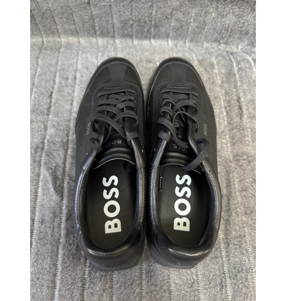 Кроссовки • BOSS • Черный