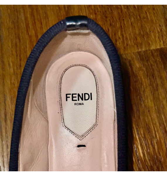 Балетки • Fendi • Черный